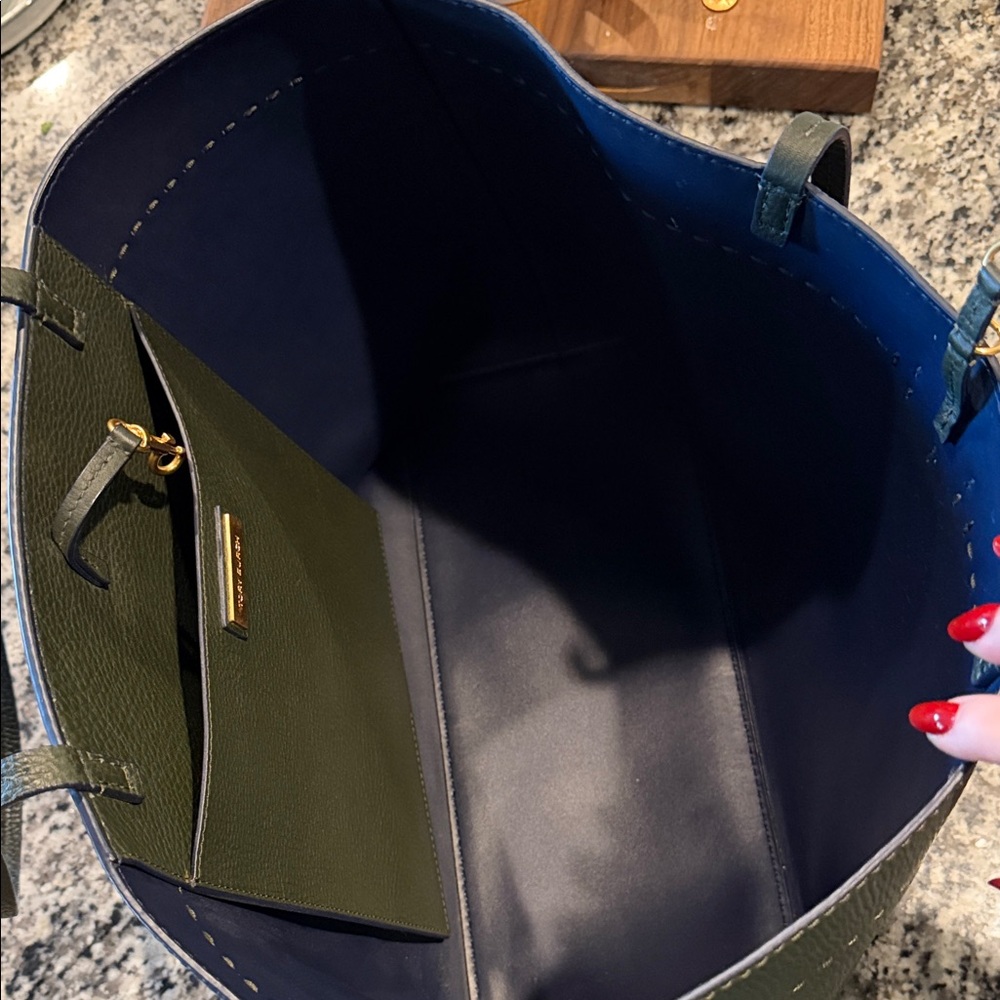 Tory Burch Olive Green and Navy McGraw Tote - Picture 3 of 10